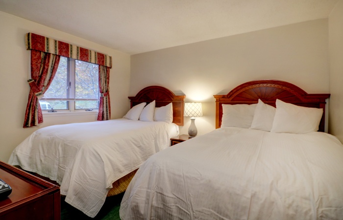 two queen beds bedroom in standard townhouse