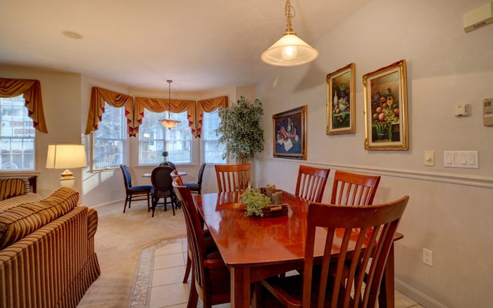 Dining Area Chateau Deluxe Master Suite