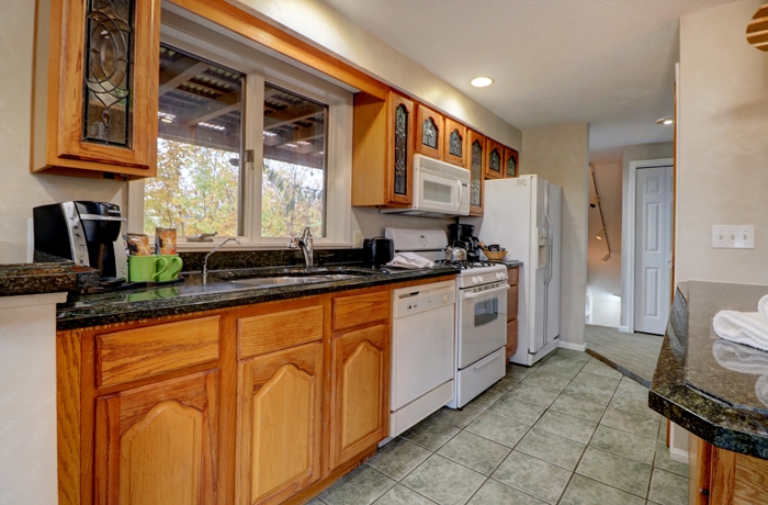 Full Kitchen Deluxe Townhouse with Mountain View