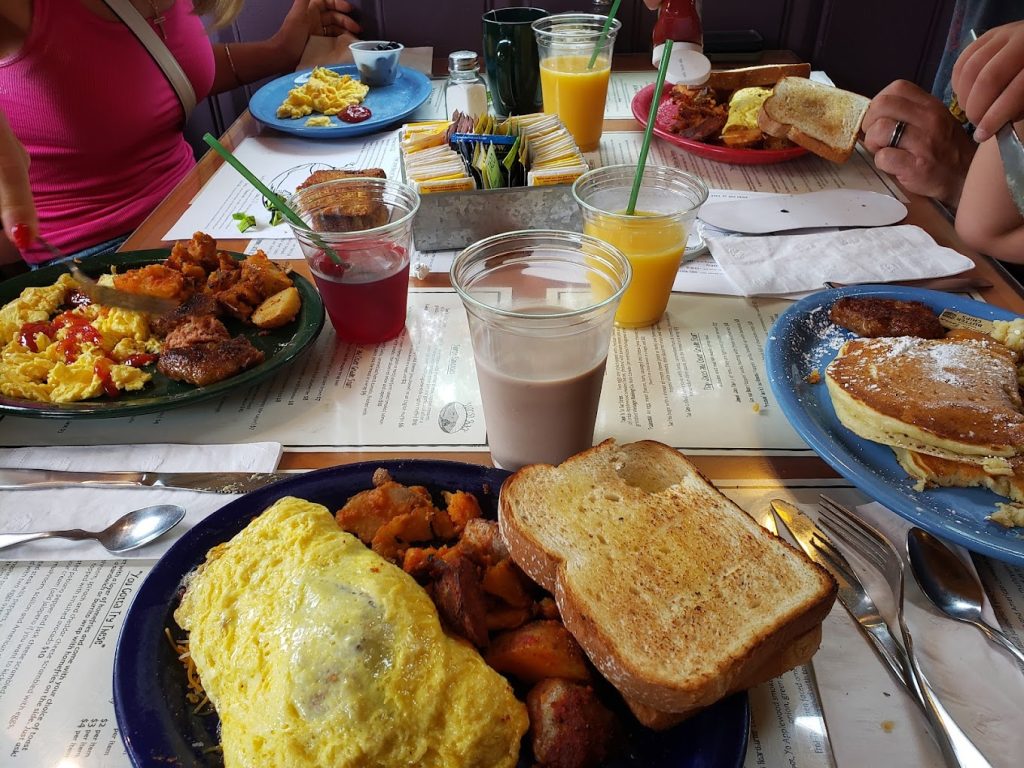 Quality Inn Free Breakfast Menu: Savor Delightful Mornings!